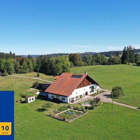 O Valanvron - Appartement Dans Une Ancienne Ferme Neuchateloise La Chaux De Fonds Eksteriør bilde